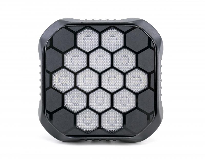 FARO DE LED UNIVERSAL CUADRADRO 4,4 COLOR BLANCO - 90 WATTS - 18 CHIPS LED OSRAM LP/HF - 12V/24V