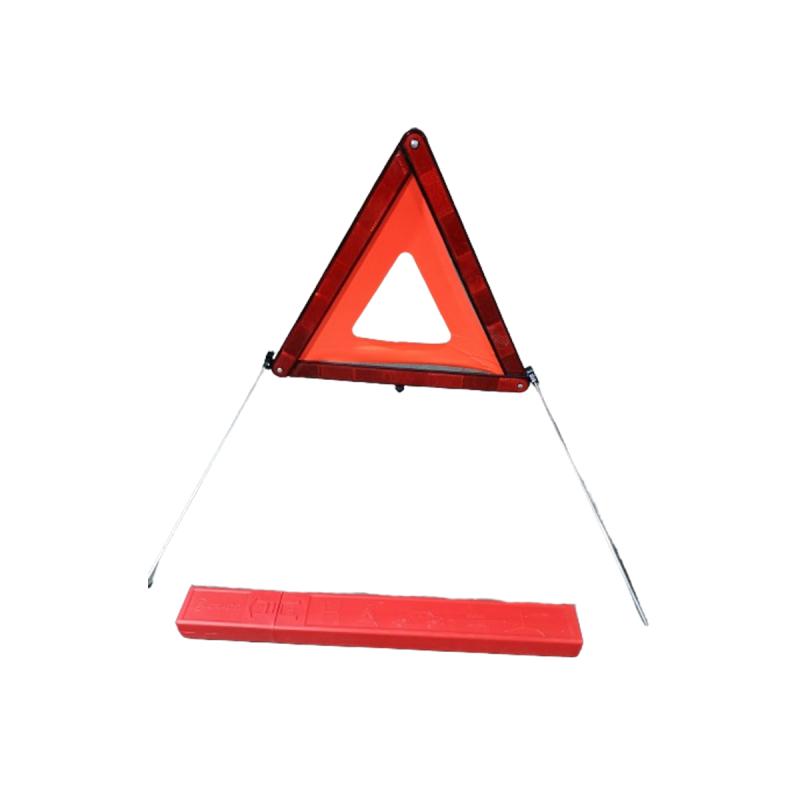 HOMOLAGADA CON CHAS CAJA PLASTICA CON REFLECTOR DE TELA Y SOPORTE DE HIERRO ALTO 45 CM ANCHO 32 CM PESO 330 GRAM