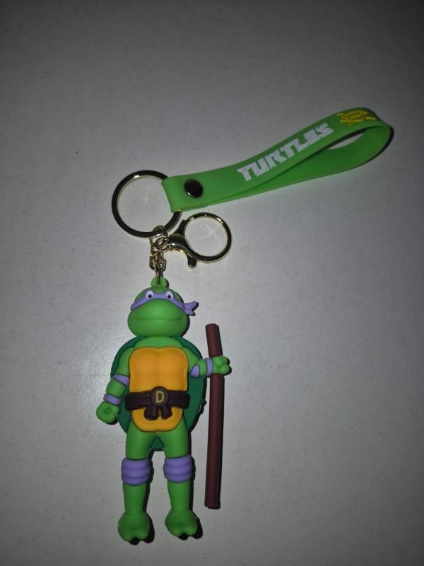 LLAVERO TORTUGA NINJA VIOLETA