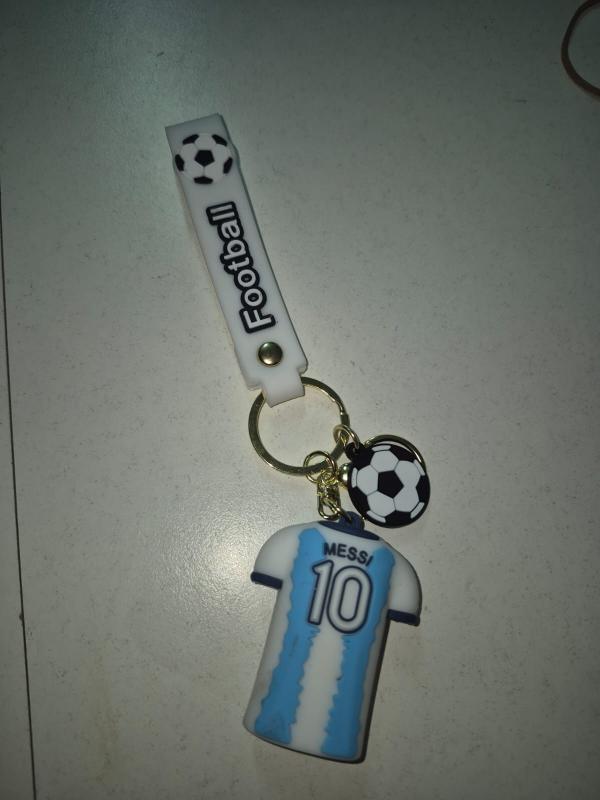LLAVERO MESSI REMERA